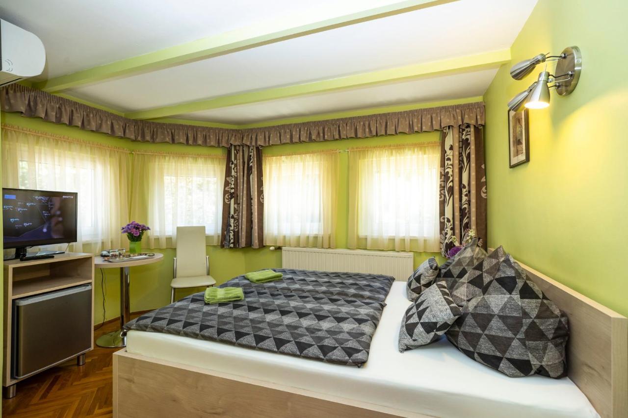 Cecey Vendégház Eger Esterno foto
