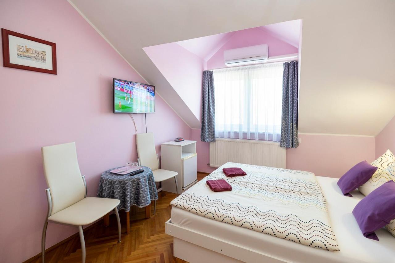 Cecey Vendégház Eger Esterno foto